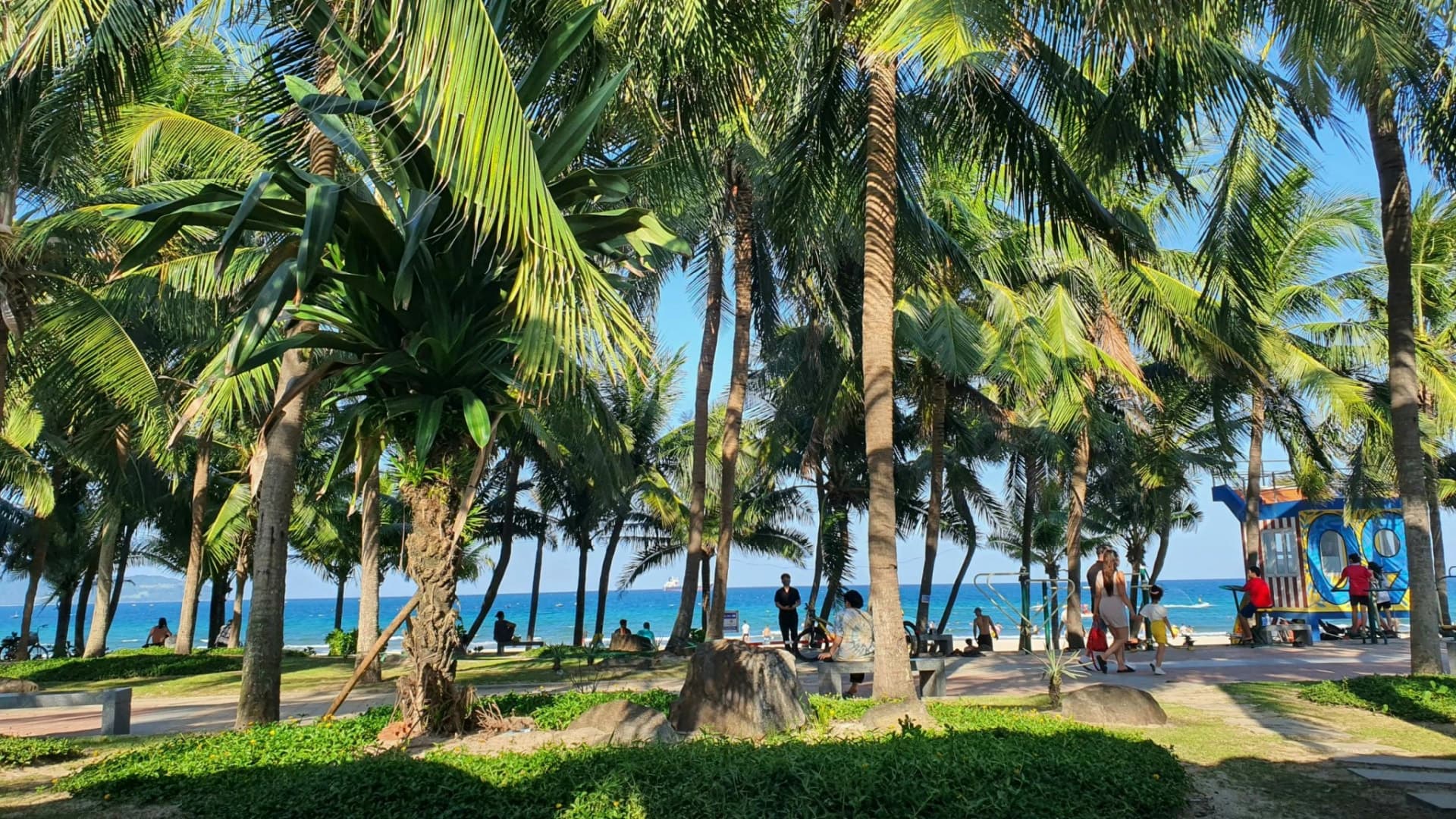Bãi biển Mỹ Khê 10