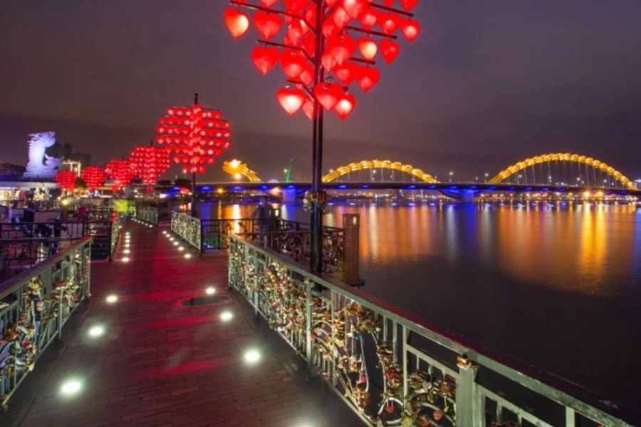 Cầu Tình Yêu Đà Nẵng gallery 11
